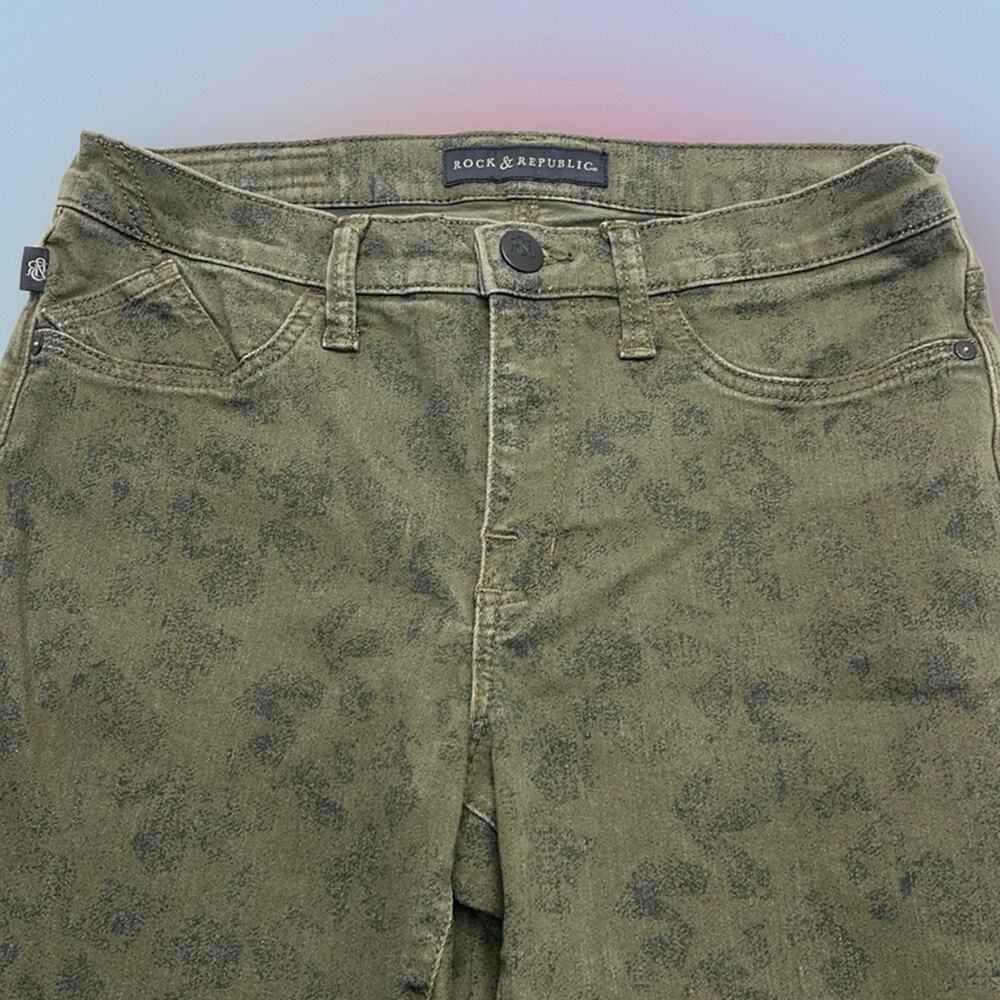 ROCK & REPUBLIC Women’s 10 Green KASHMIERE CROP Jeans